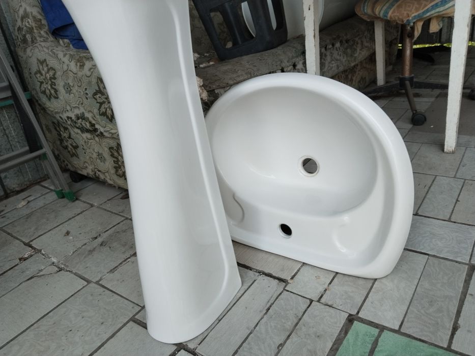 Продам раковину, тюльпан