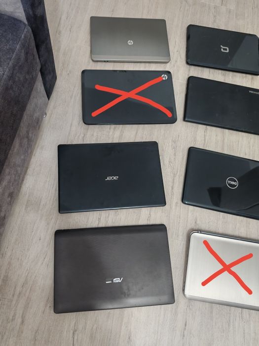 Lot 2 de 9 laptopuri