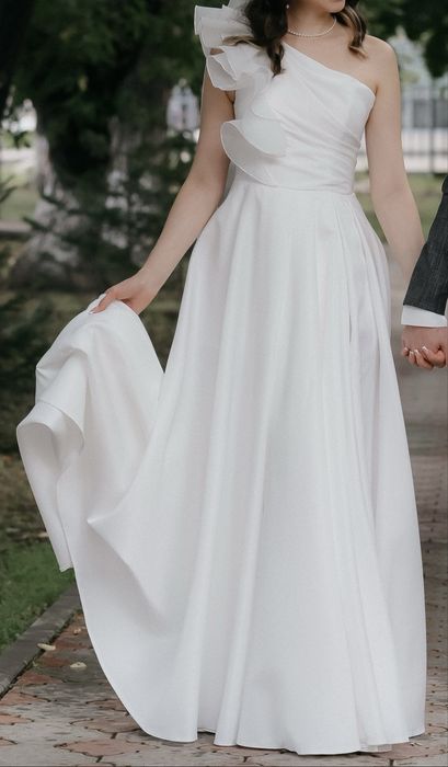 Продам свадебное платье