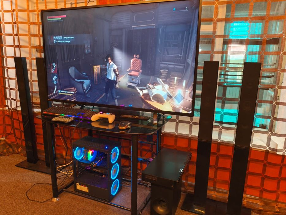 Компьютер с комплектом