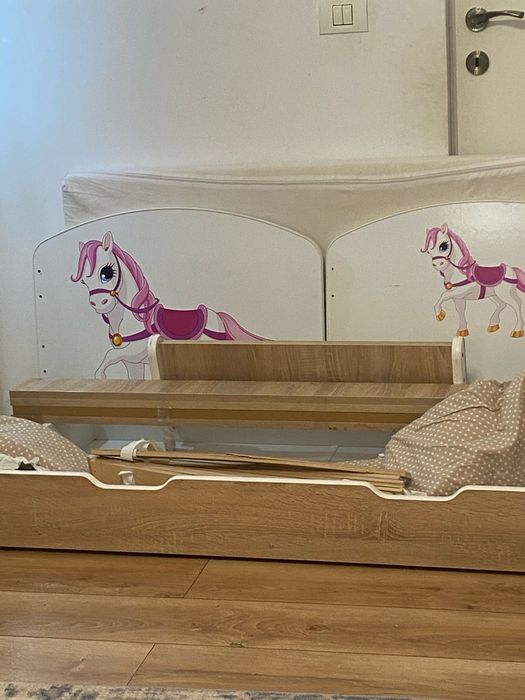 Vand patut copii unicorn
