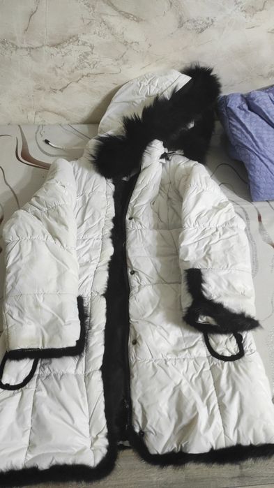 Куртки и  платья на девочку