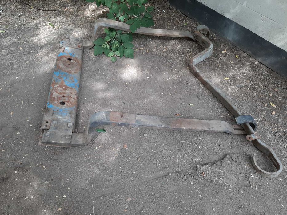 Запчасти на Мерседес 5 тонник