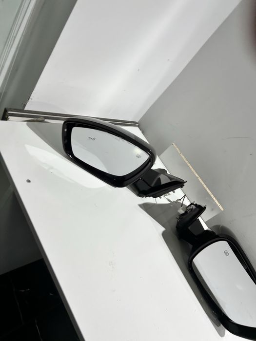 Продам коплект зеркал на changan cs55 plus