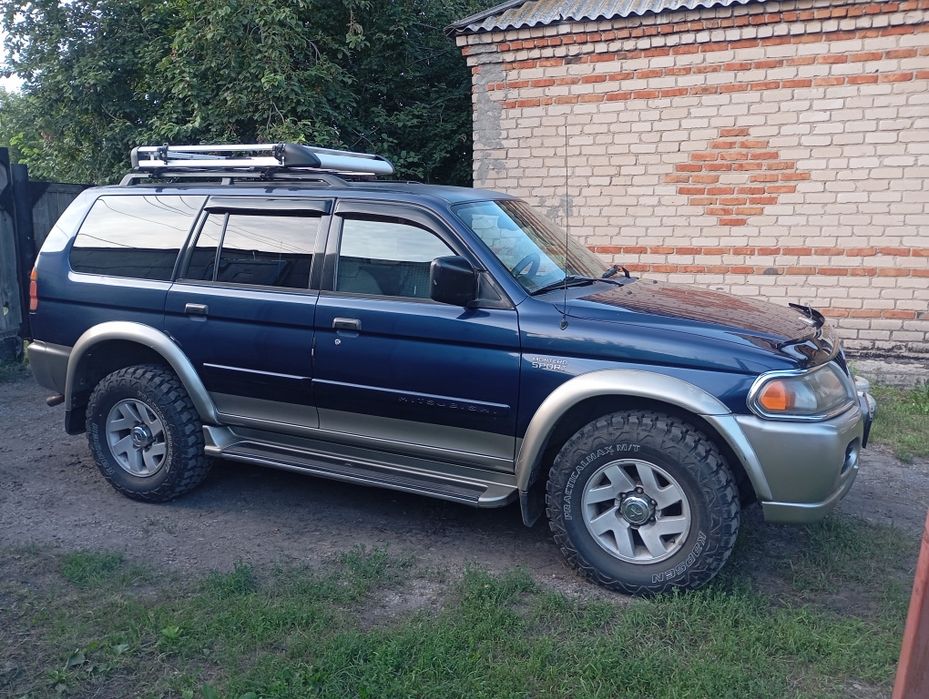 Продам Мицубиси Монтеро спорт