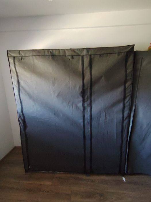 Doua dulapuri model Jisk