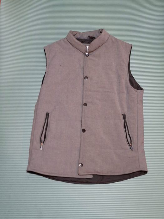 Продаю без рукавку