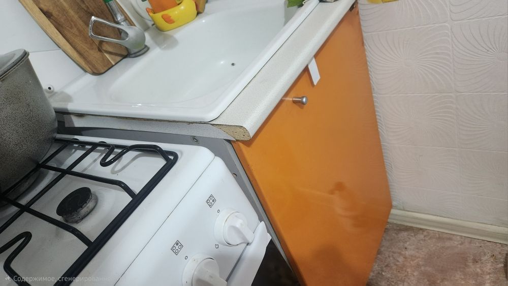 Кухонный гарнитур ,диванчик