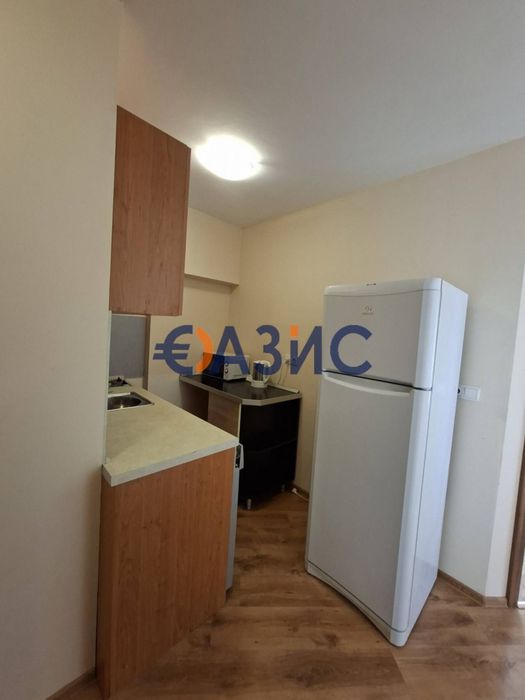 Продава се Двустаен апартамент в к.к. Слънчев бряг - 65 кв.м за 616 €/кв.м - Снимка #2