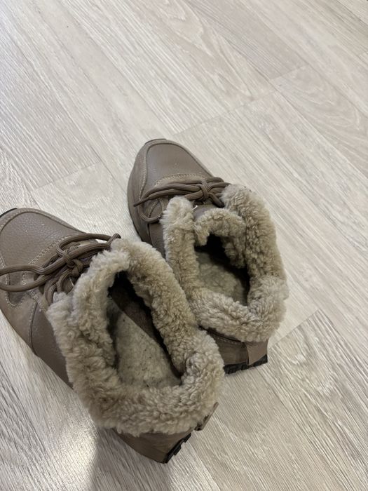 Кроссовки зимние женские