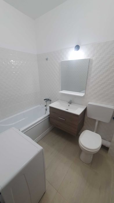 Vand apartament doua camere decomandat