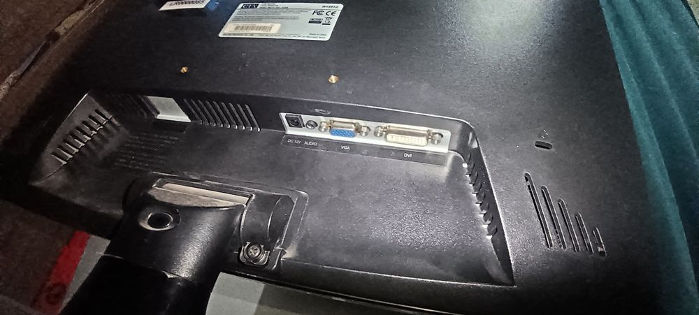 Компьютер с комплектом