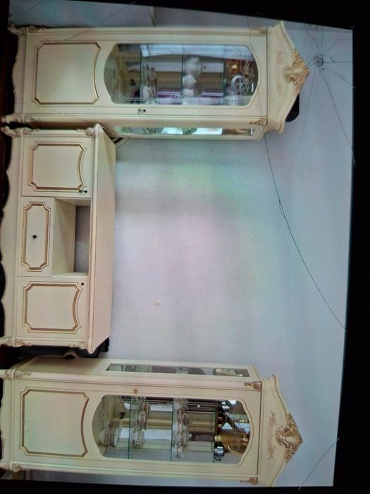 Продам сервант набор