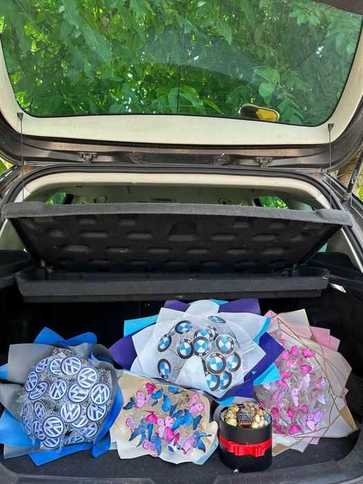 Букет от светещи пеперуди