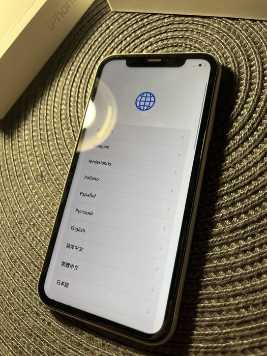 Здравейте продавам Iphone 11 white