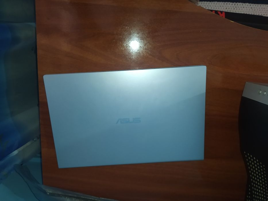 Продаю Ноутбук фирмы ASUS  состояние отличное  цена договоримся