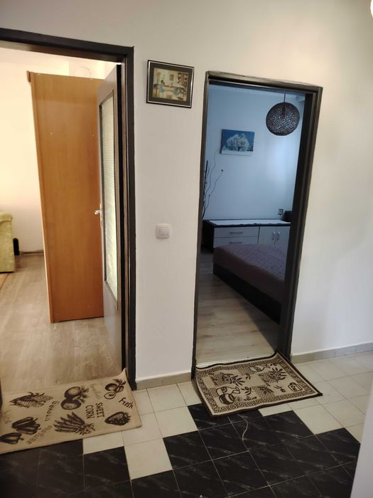 Дава се под наем Двустаен апартамент в Пазарджик, Център - 62 кв.м за 240 € - Снимка #2