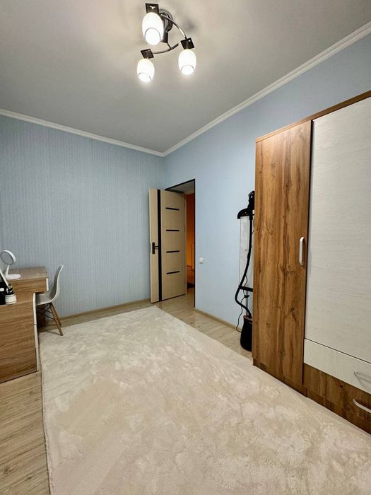 Продаю 3-х комнатную 77 серия Куйлюк-1 улица Мунис