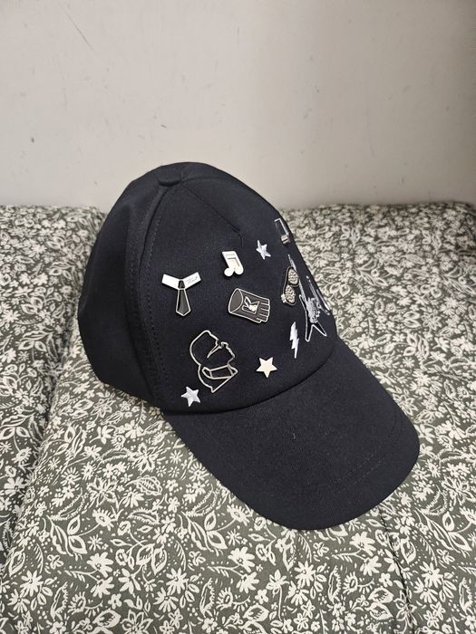 Шапка Karl Lagerfeld