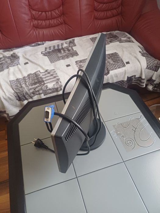 Monitor Samsung 100 lei!