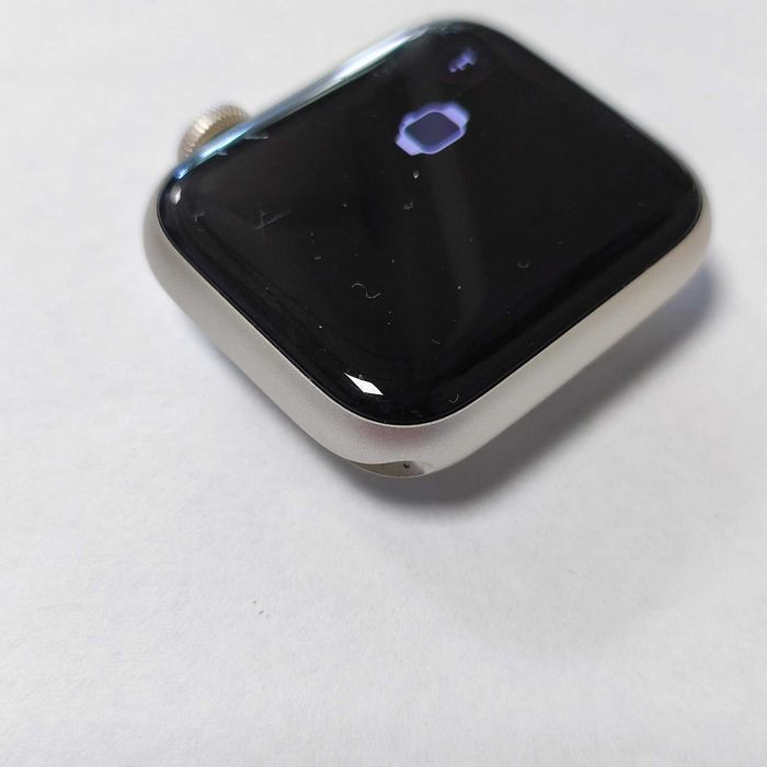 Смарт часовник Apple Watch SE (GPS) 40MM 100%bat Starlight