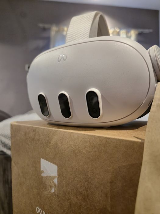 Meta Quest 3 512gb със кабел от kiwi design 5м. за QuestLink / SteamVR