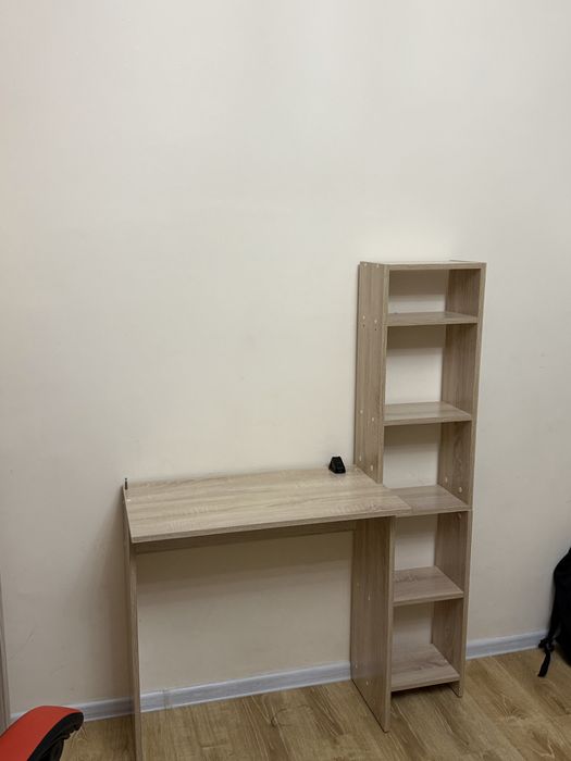 Продаю Компактный Стол