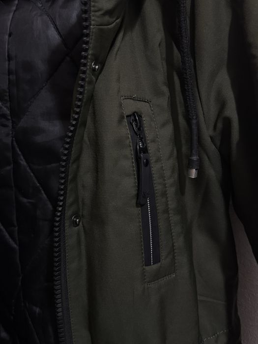 Продам женскую куртку