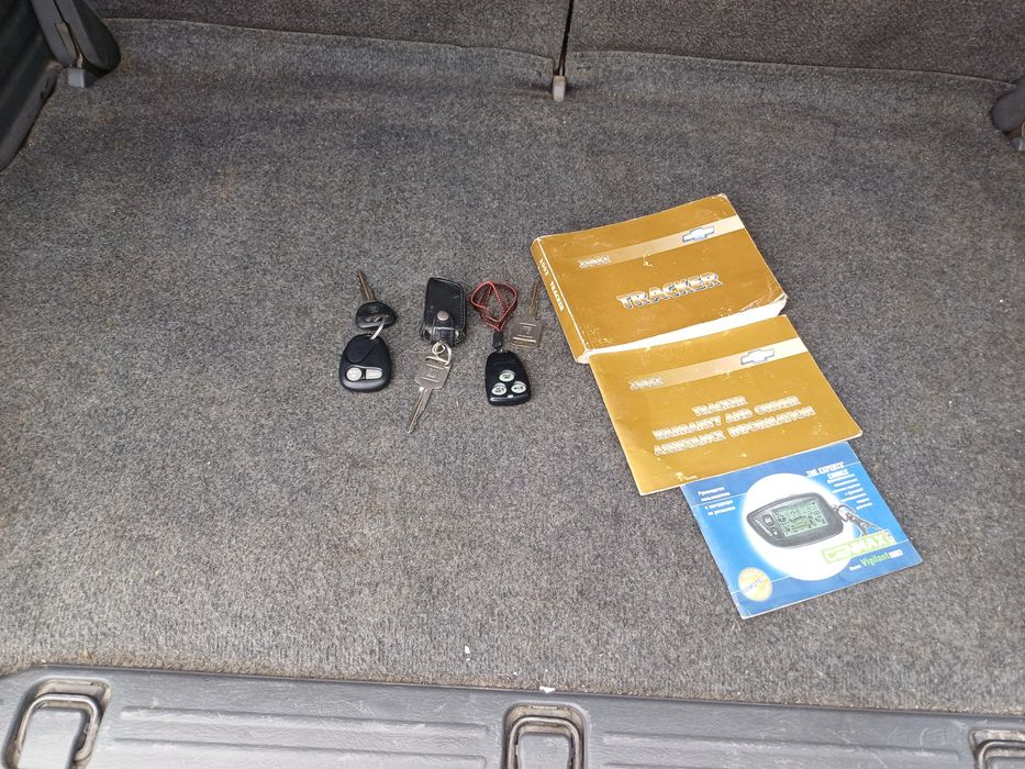 Шевроле Тракер 2002 года