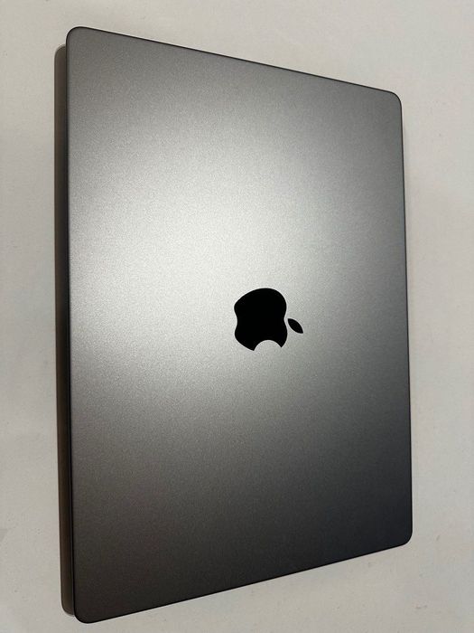 MacBook Pro 14" 2023 с Apple M2 Pro Chip 512GB Silver