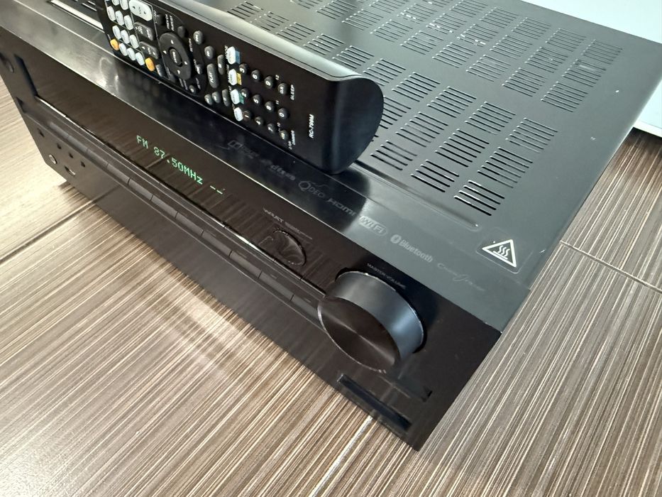 Onkyo TX-NR636 Bluetooth Wi-Fi