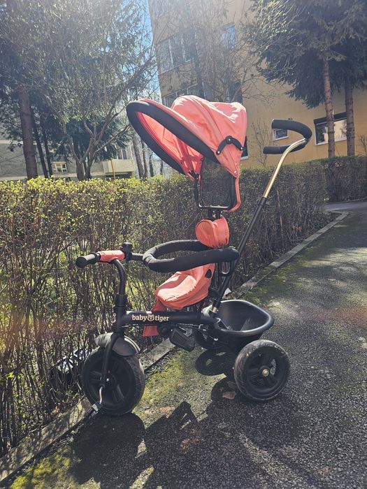 Vând tricicleta copii