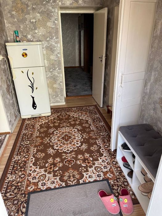 Продам дом в общем дворе