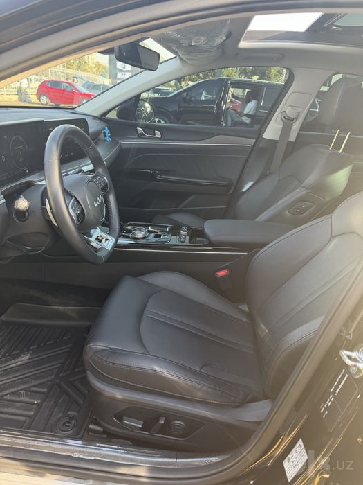 Kia k5 2025 yil  2 L Turbo Full