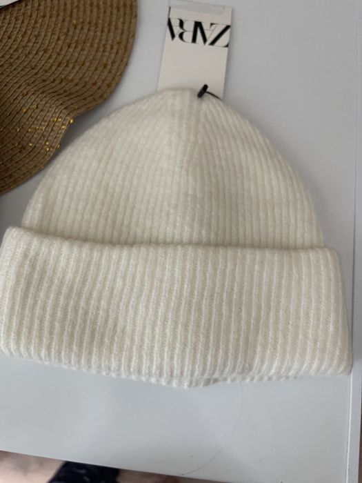 Шапка вязанная Zara