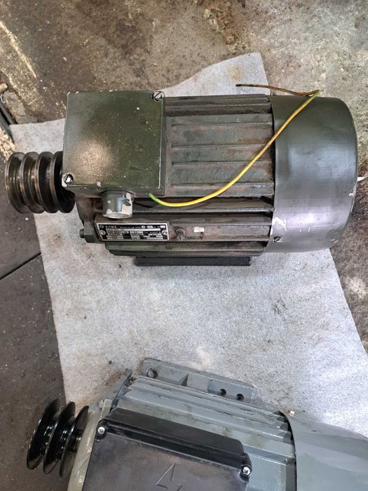 Продавам електромотори.