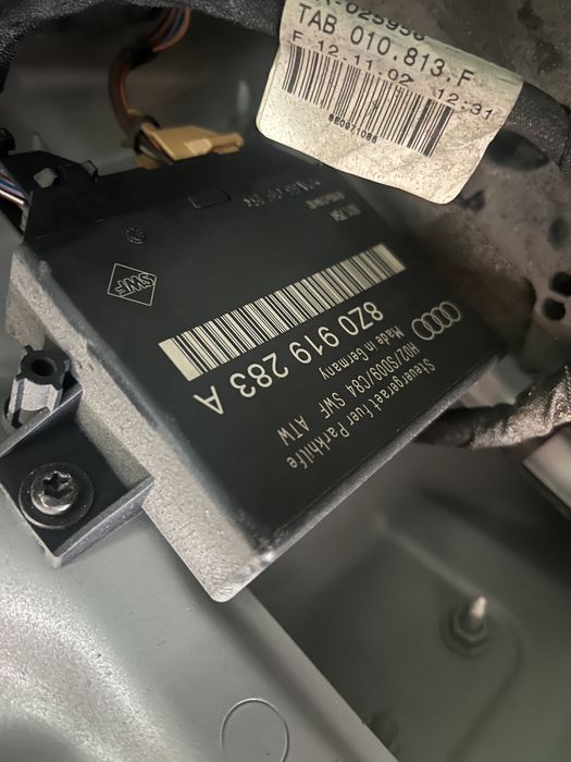 Dezmembrez Audi A4 B6 131