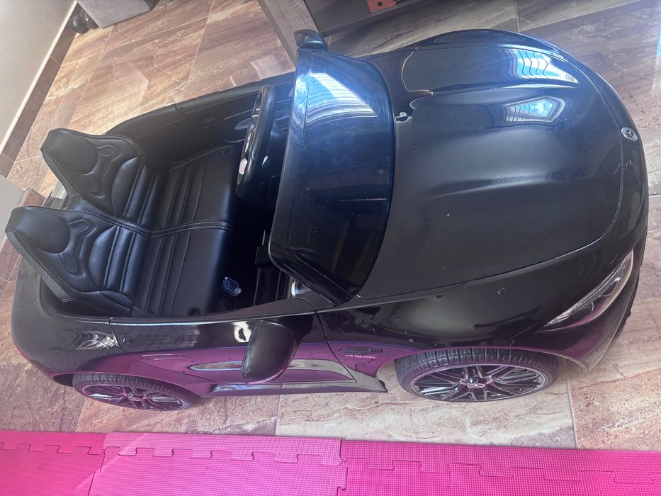 Акумулаторна кола Mercedes SL63 с гаранция до ноември 2027