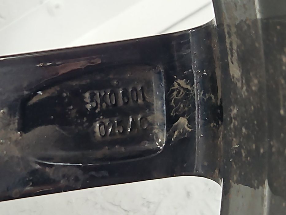 Janta aliaj Volkswagen Golf 7 (5G) [Fabr 2014-prezent] Sedan 5K0601025