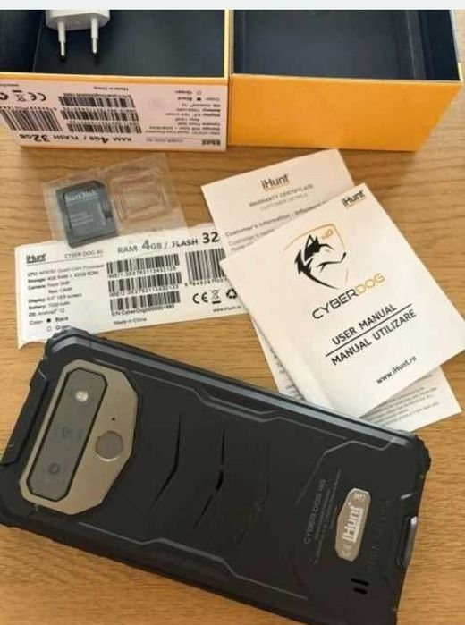 Telefon dual sim iHunt Cyber Dog 4G, are 32 GB memorie internă (ROM) și 4 GB memorie RAM