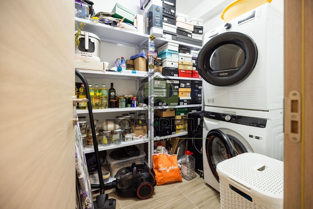 Продава се Тристаен апартамент в Пловдив, Остромила - 133 кв.м за 1797 €/кв.м - Снимка #10