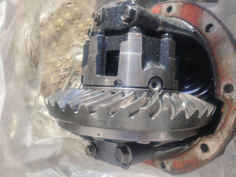 Задний редуктор Land Cruiser 100 - LX470