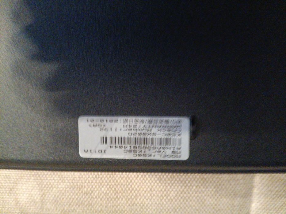 Лаптоп Asus ,без забележки ,но стар