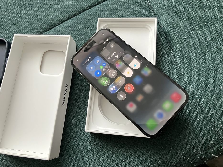 Iphone 14 pro , 256gb fullbox 85% fara 17 pro