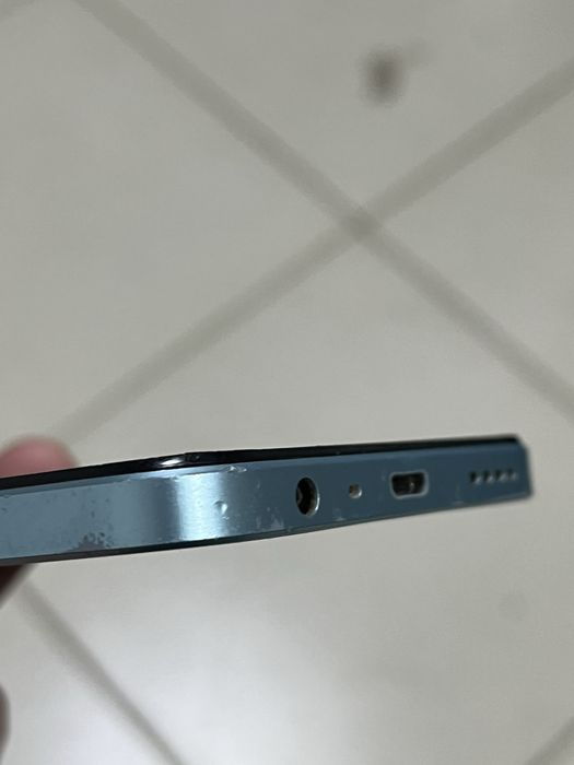 смартфон Realme c33