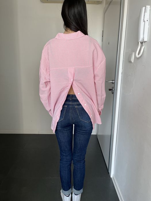 Розова риза на райе