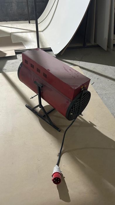 Пушка обогреватель 380