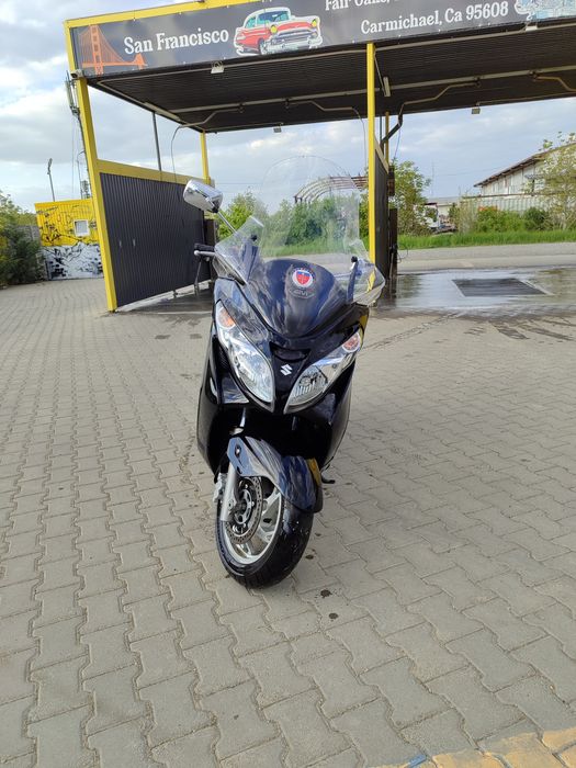 Vând Suzuki Burgman An 400