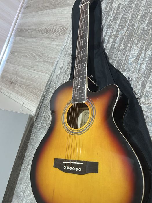 Продается гитара