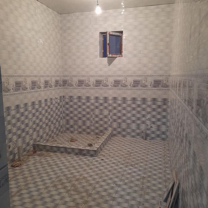 Укладка кафелья Потолок пластик.